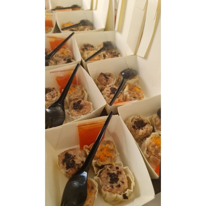 

Dimsum box isi 4, snack box, snack rapat, snack ulang tahun
