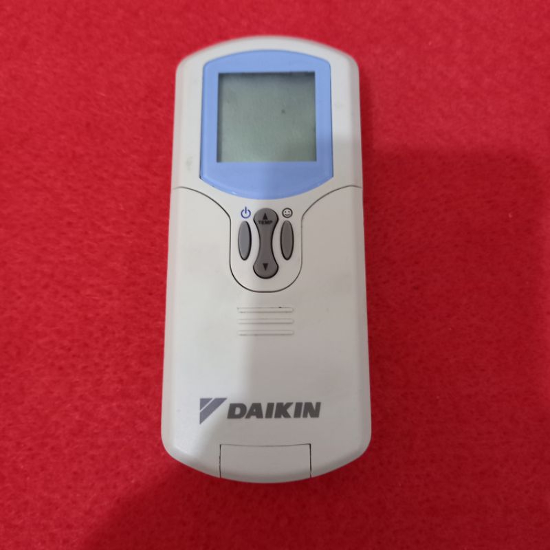 Remote AC DAIKIN Original Asli . Remote AC .
