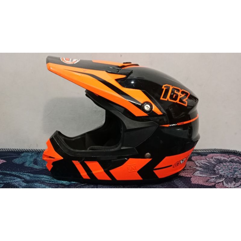 HELM CROOS CARGLOSS AHRS