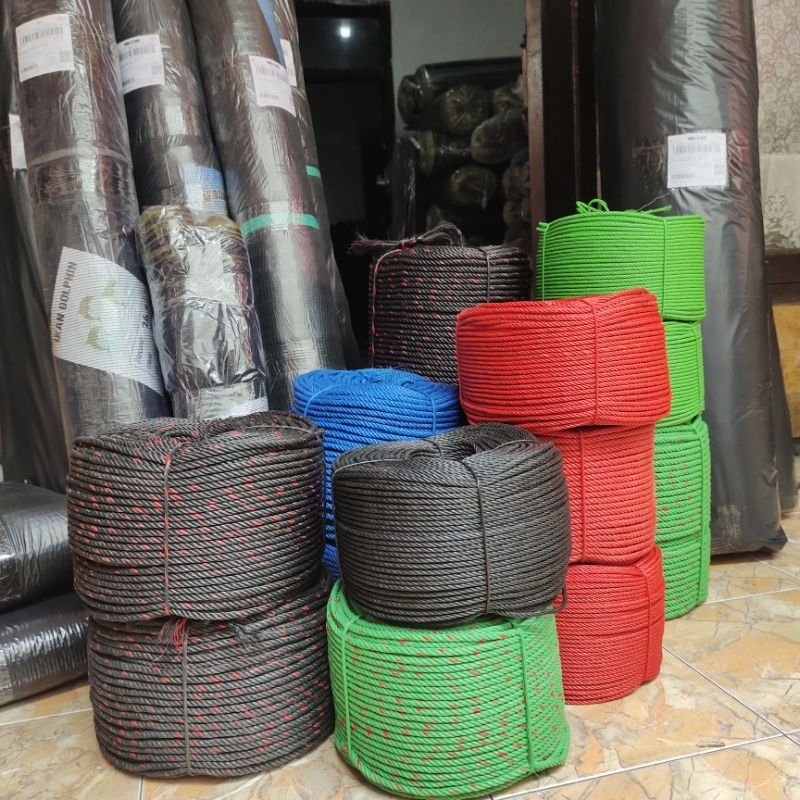 

Tali tambang plastik / tali tampar ukuran 5 mm berat 1 rol ± 1,6 kg