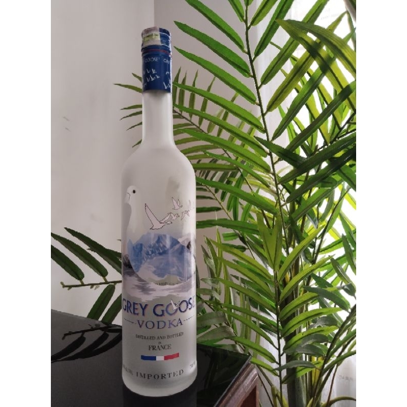 BOTOL MINUMAN GREY GOOSE 700ml