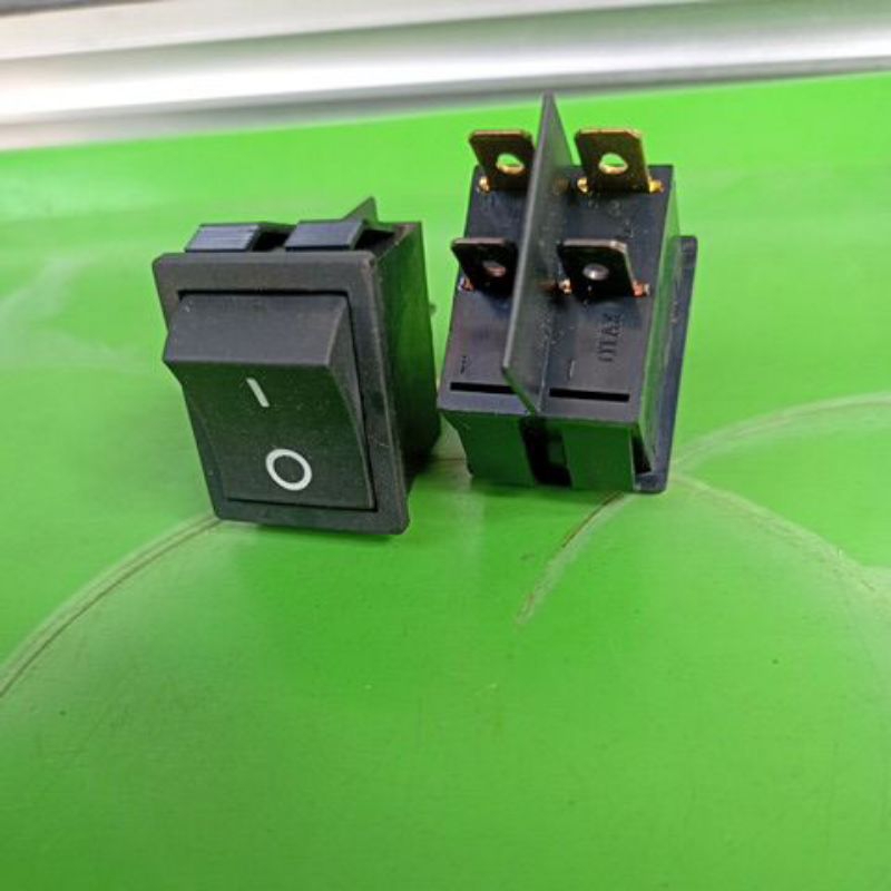 saklar 4pin on off jumbo hitam