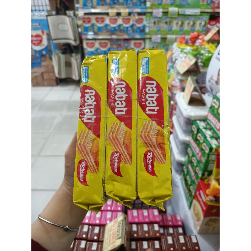 

Promo Richeese Nabati Wafer Keju 145gr Beli 2 Gratis 1