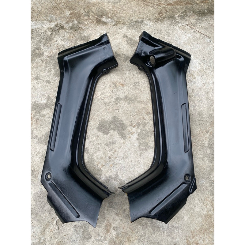 Cover Kepangan Legshield Tengah Sayap Dalam Yamaha Force 1 Original