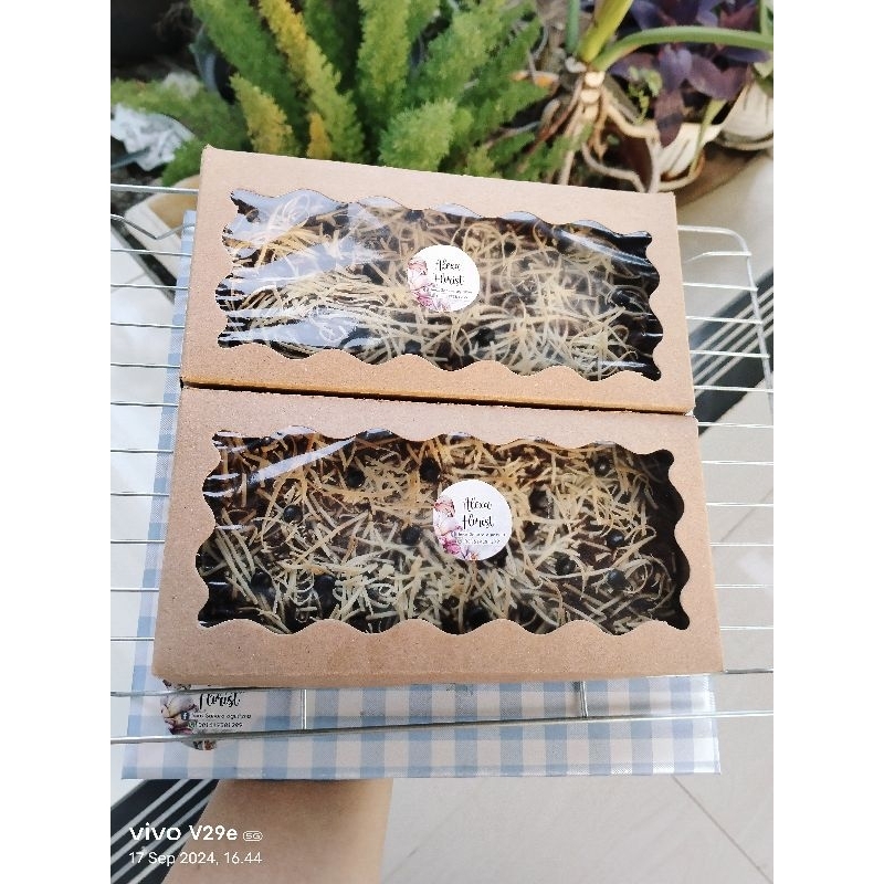 

•alexaflorist & kue•Brownies Fudgy Panggang Full Topping Keju Coklat Chip