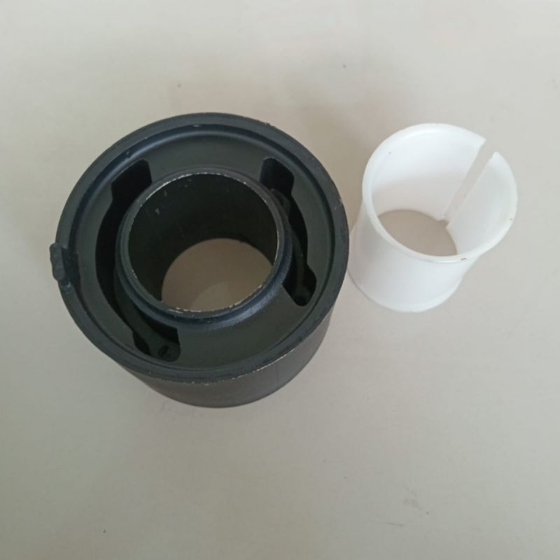 BUSHING CABIN DEPAN PS 125 CANTER , TURBO