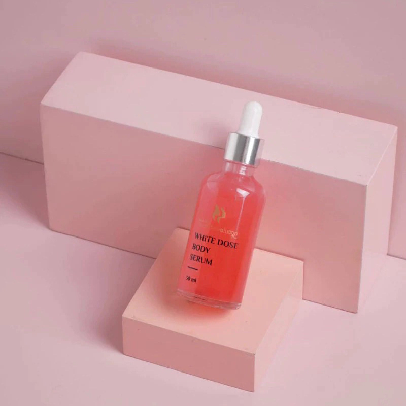 Whitening Dose Body Serum by house  of  beauty .