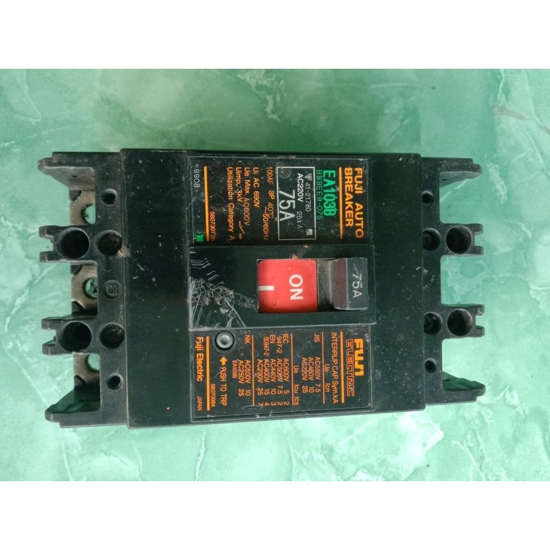 mccb 75A fuji electric