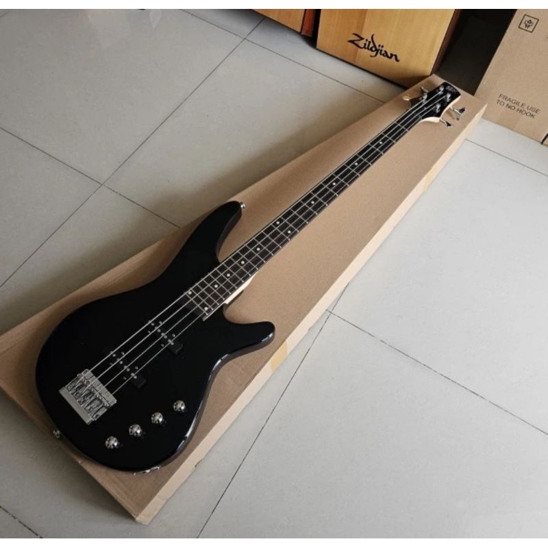 Bass ibanez SDGR 4 string new mantap
