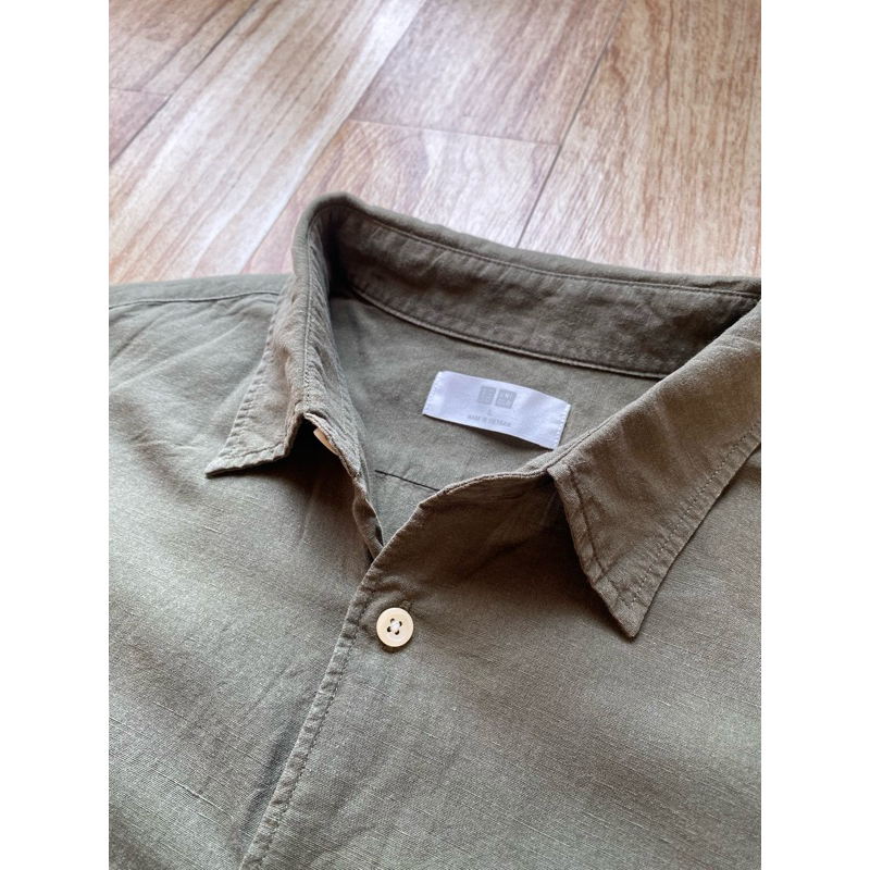 Uniqlo Olive Short Sleeve