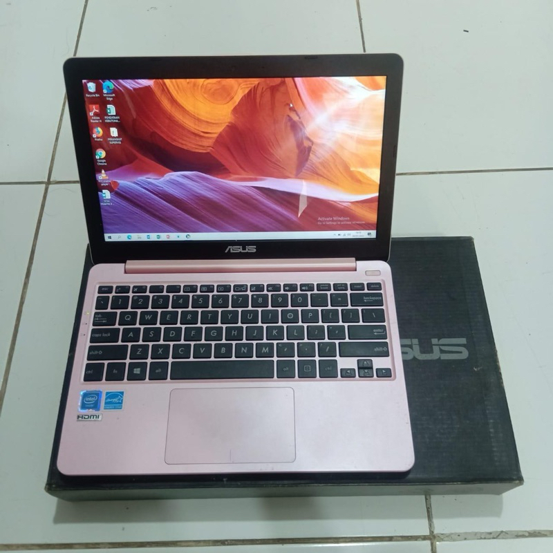 Notebook Asus E203NAH, Celeron-N3350, Intel HD Graphics 500, Ram 2/500gb, Gen Terbaru, Mulus, Lengka