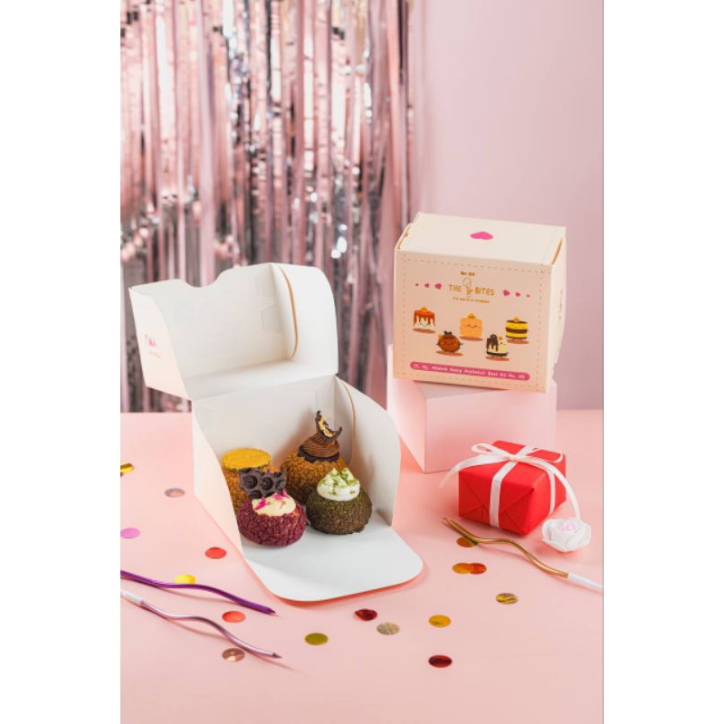

Package of 4 Choux