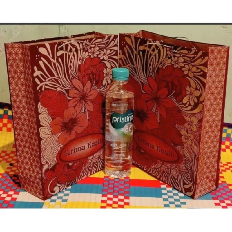 

Tas Paperbag Batik Ukuran 21x17x6 Isi 50 pcs