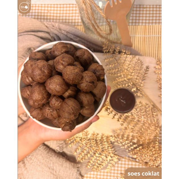 

Soes Kering Coklat/Tiramisu/Matcha