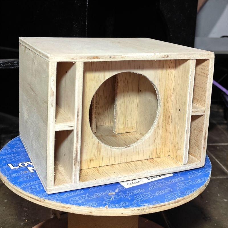 Box Speaker box sound miniatur 4 Inch Model SPL