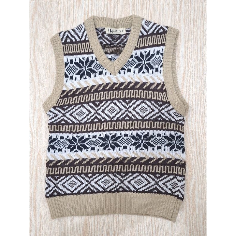 Preloved Vest/Rompi Rajut Anak Bermotif