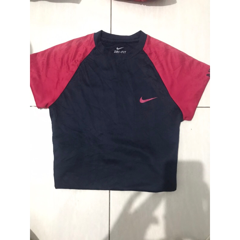 preloved croptop brand nike