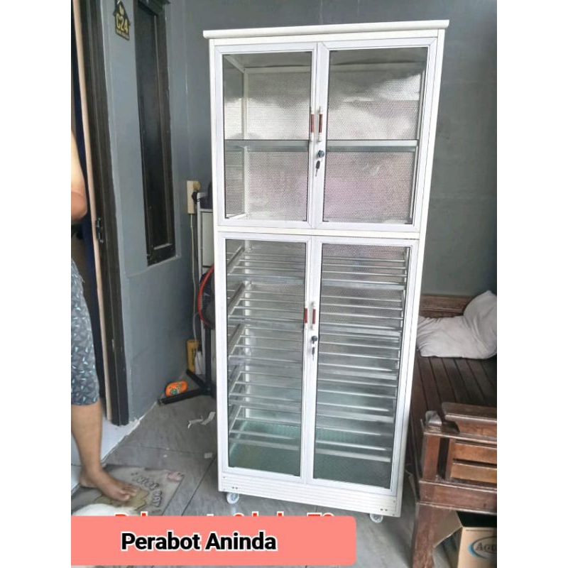 Rak Sepatu 5 sap + 4 helm / tas + roda (Hanya semarang & sekitarnya)