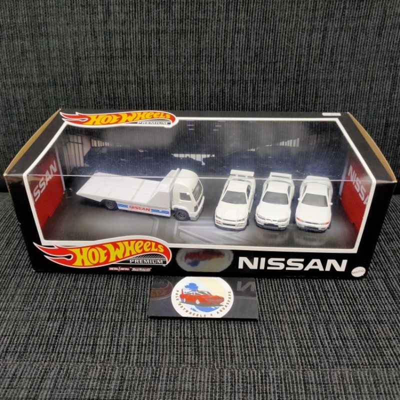 HOTWHEELS DIORAMA GTR NISSAN SKYLINE R32 R33 R34 AERO LIFT GTR GARAGE SET