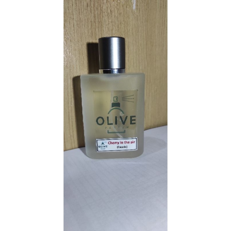 OLIVE - Parfum Cherry In The Air (ESCADA)