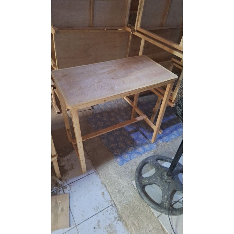 meja makan 100x50x75 bahan jati belanda