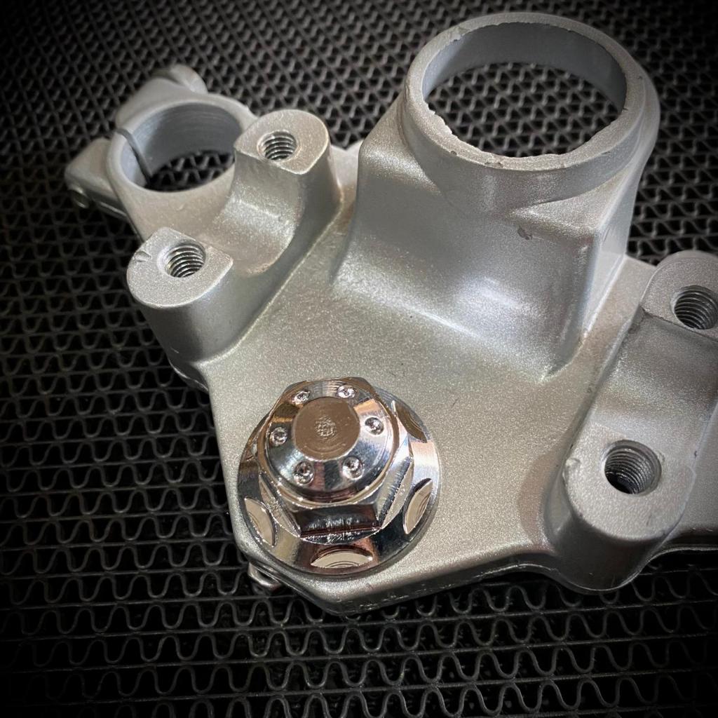 BAUT BAUD PROBOLT SEGITIGA ATAS KOMSTIR RXKING RXS