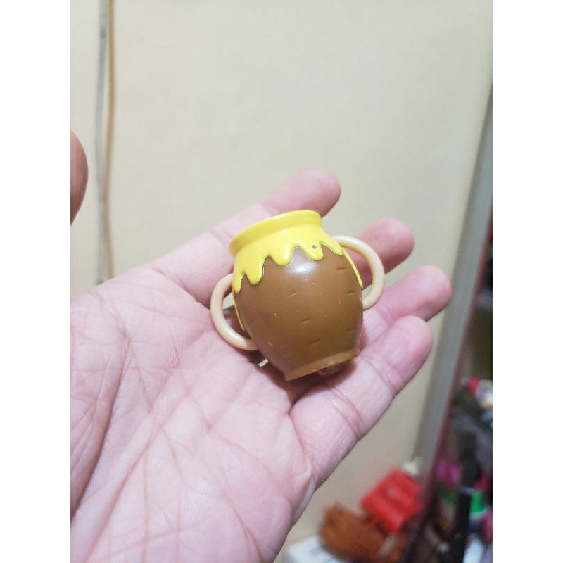 ACTION FIGURE FIGUR ACTIONFIGURE WINNIE THE POOH MADU GENTONG MCDONALDS HAPPYMEAL HAPPY MEAL PRELOVE