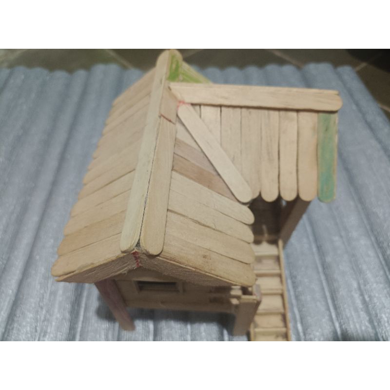 

Rumah Rumahan dari stik es cream
