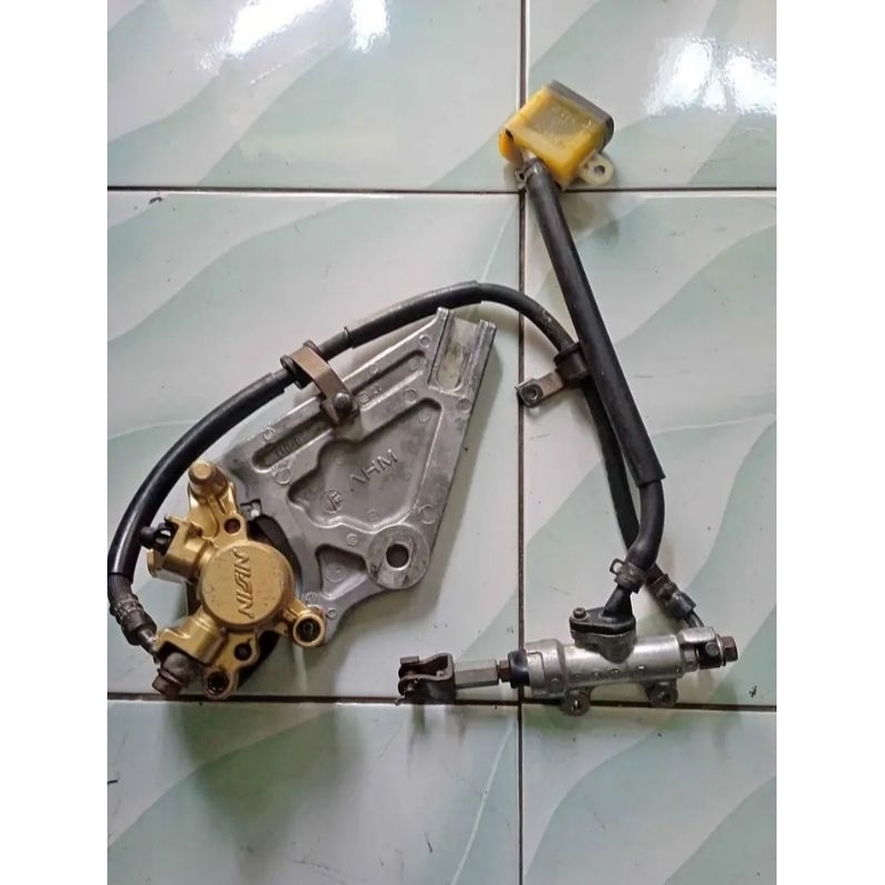 Master Rem Belakang+Kaliper 1Set Honda Supra X 125 Batman Seken Original Copotan
