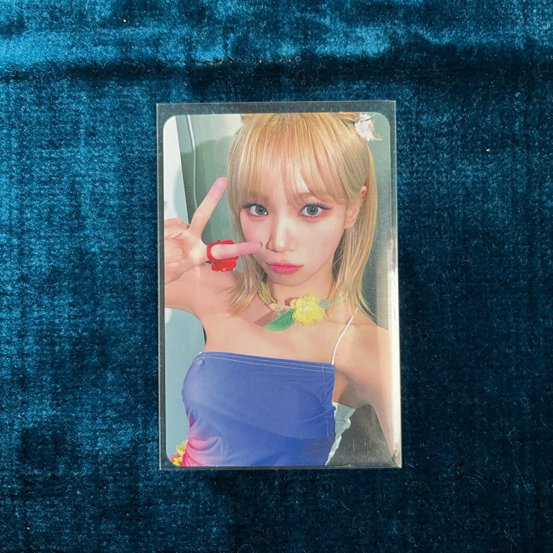 Official Photocard PC Chaewon LE SSERAFIM Chaewon Kpopmerch Luckydraw LD EASY