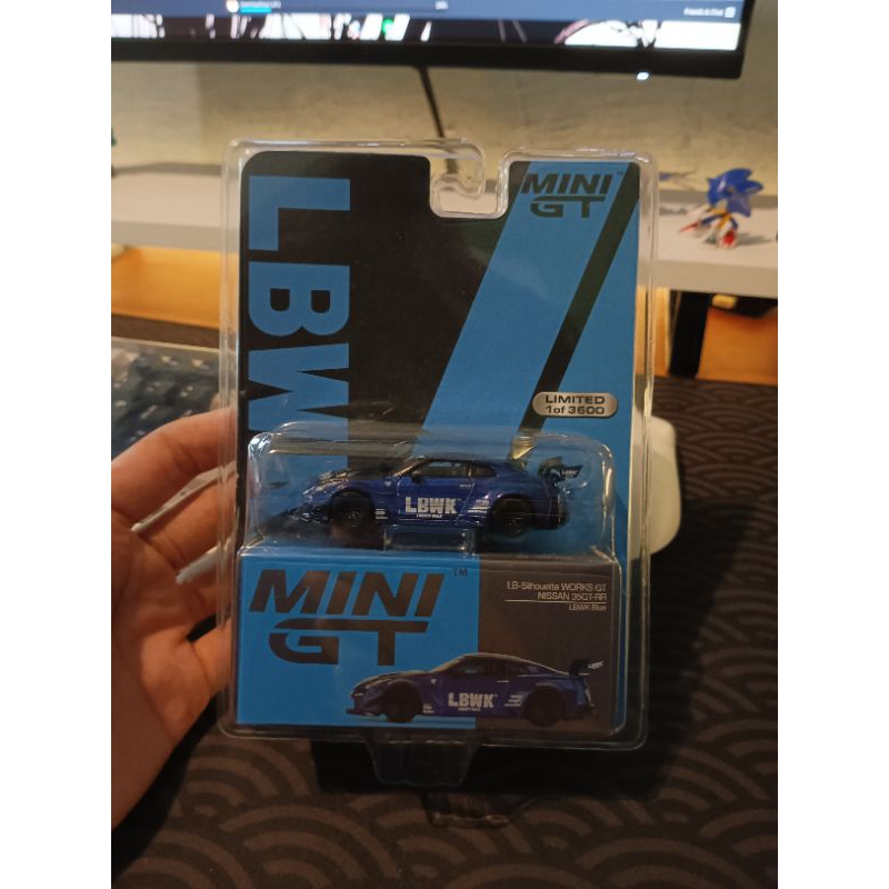 MiniGt LBWK Nissan R35GT-RR Blue