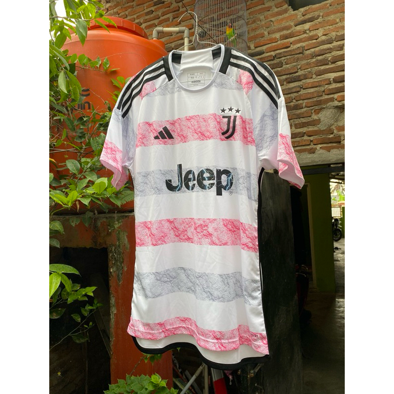 Juventus Away 23/24 BNWT/BNIP Size L