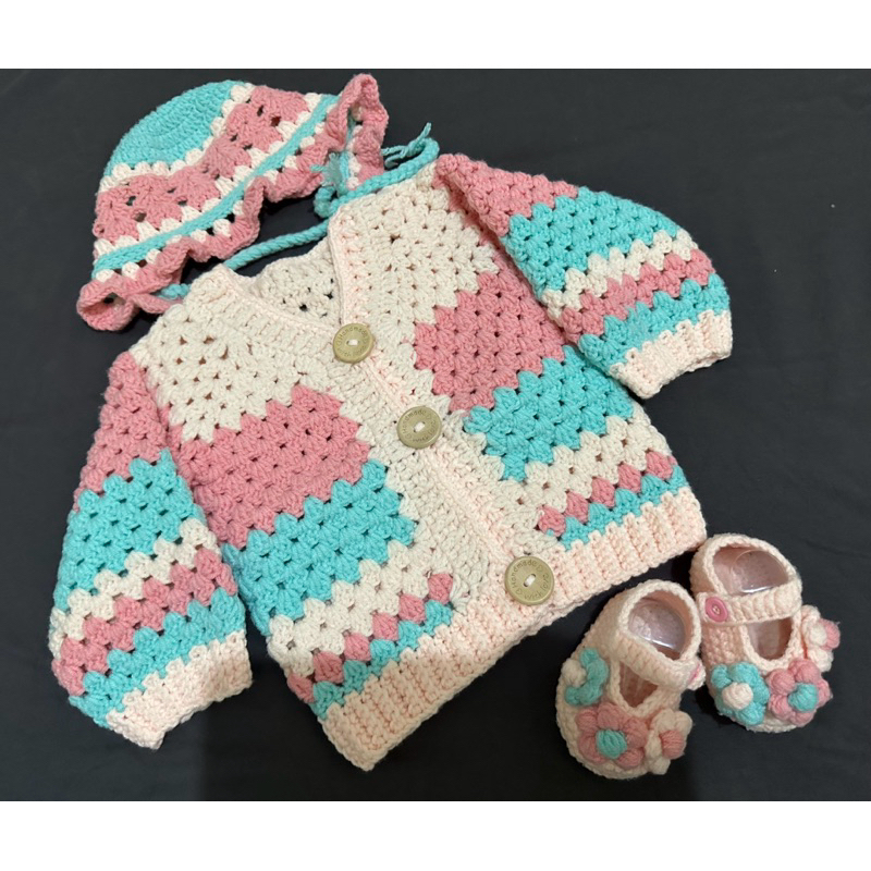 Set Crochet For Baby / Paket Lengkap Rajut Cardigan Sweater Topi Sepatu Bayi