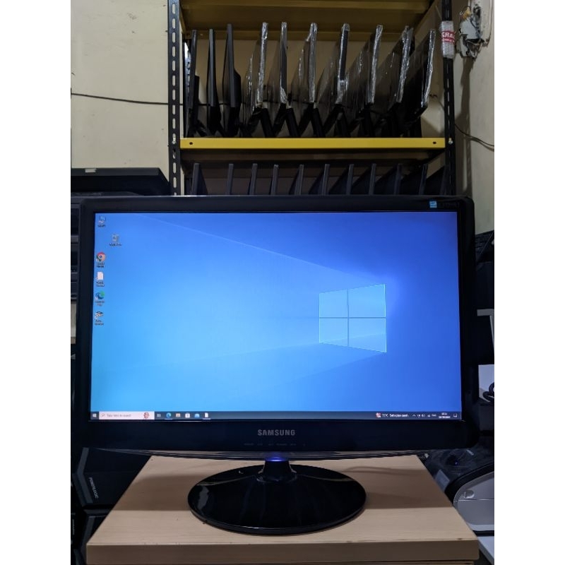 MONITOR LED SAMSUNG 23INC B2330H DVI & HDMI MULUS