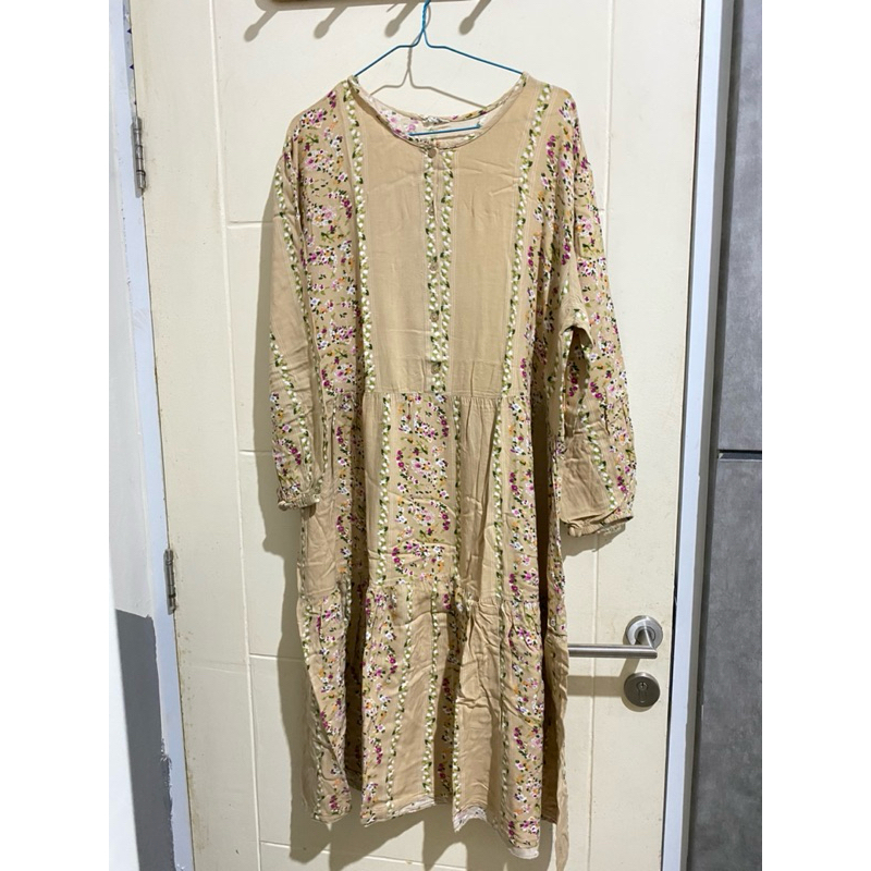 Preloved Midi dress by fixpose