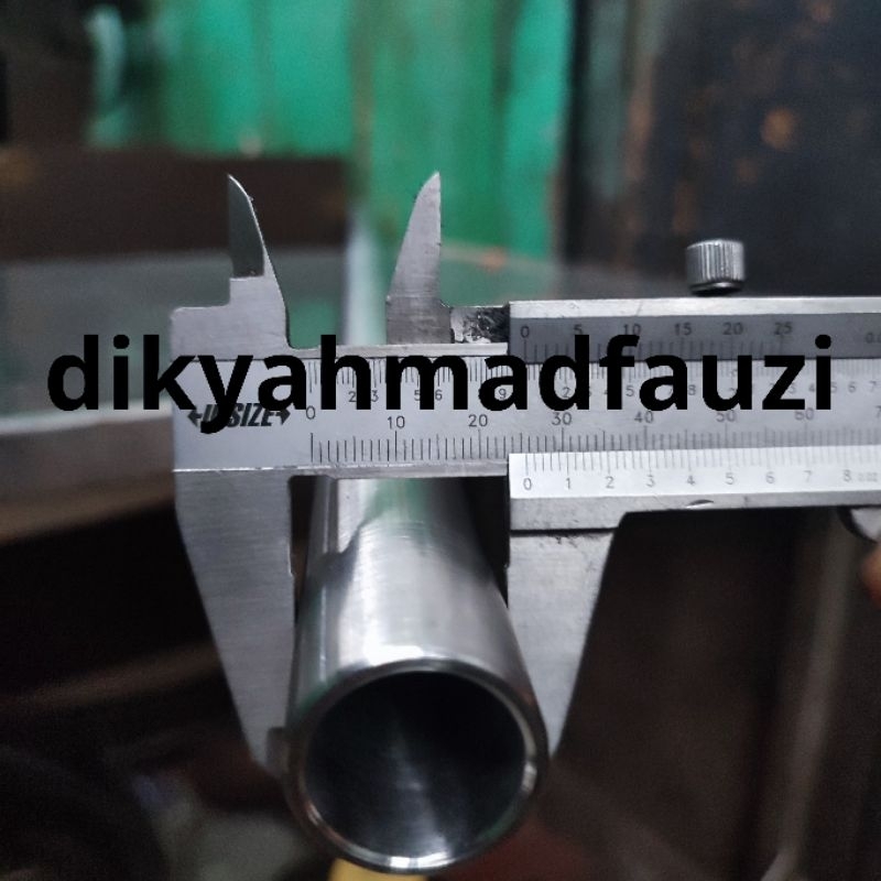 pipa tabung stainless seamless tanpa sambungan 316L od 25 2mmx60cm