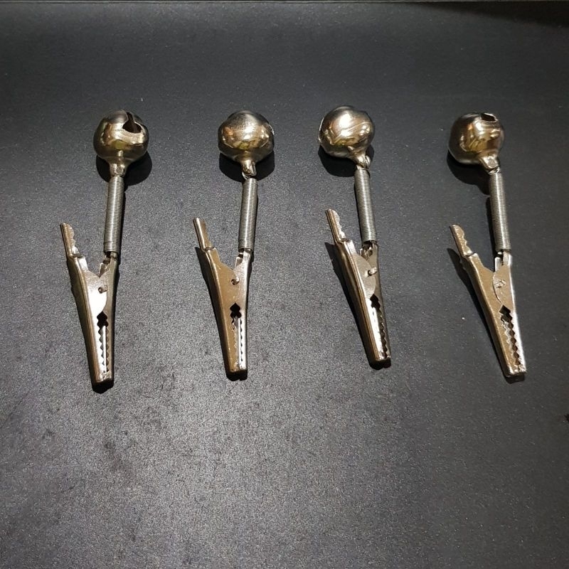 Kerincing pancing jepit panjang