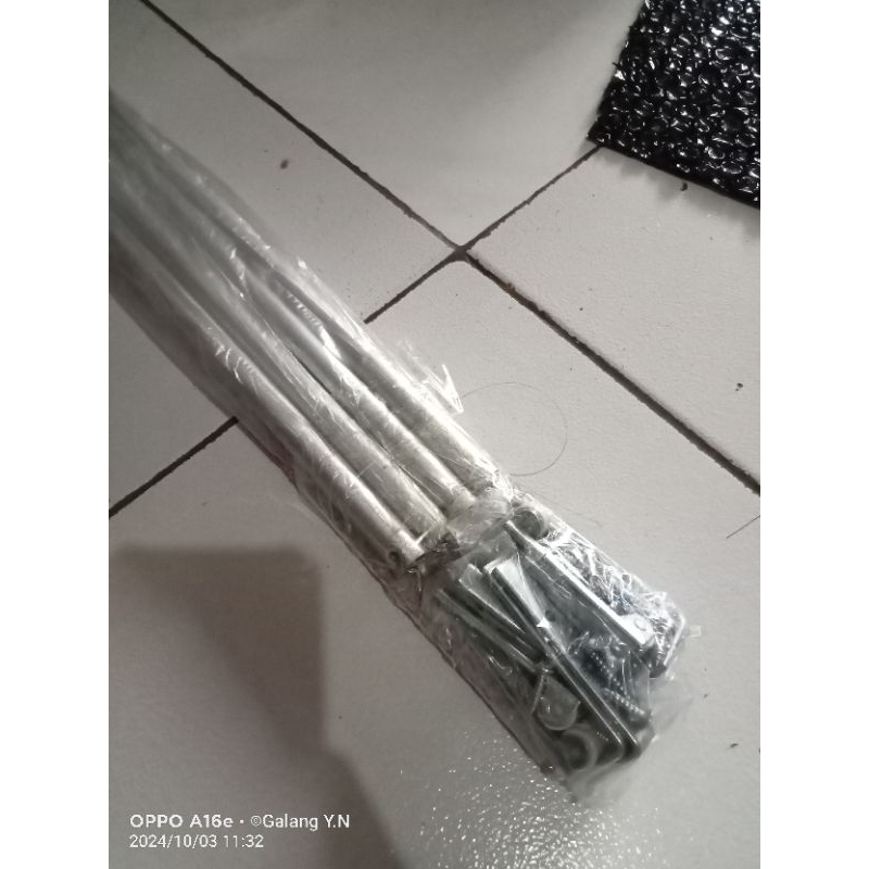 Rel jendela sliding vertikal 45 cm