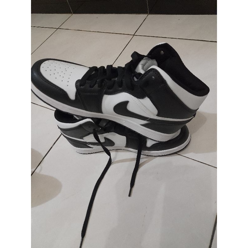 SEPATU NIKE HIGT  42/INSOLE 26,5CM