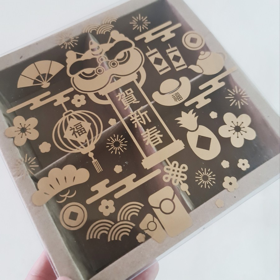 

5 Pcs Dus Mika Motif Imlek Hampers Kue Cookies Cokelat Sekat 4 Ukuran 8.5 x 8.5 x 5cm