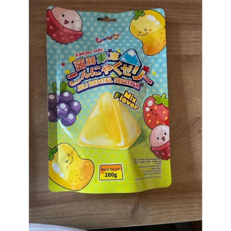 

Luvmi Ager Segitiga Viral 200gr - Cookies & Food