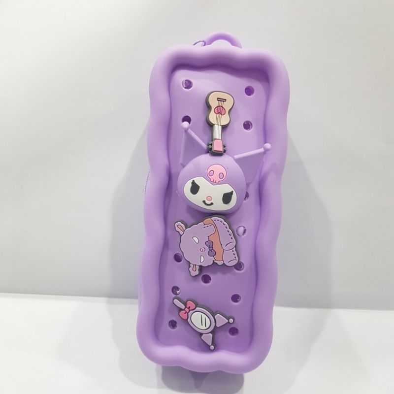 

Tempat Pensil Sleting Silikon 3D Karakter Sanrio Kuromi 8657