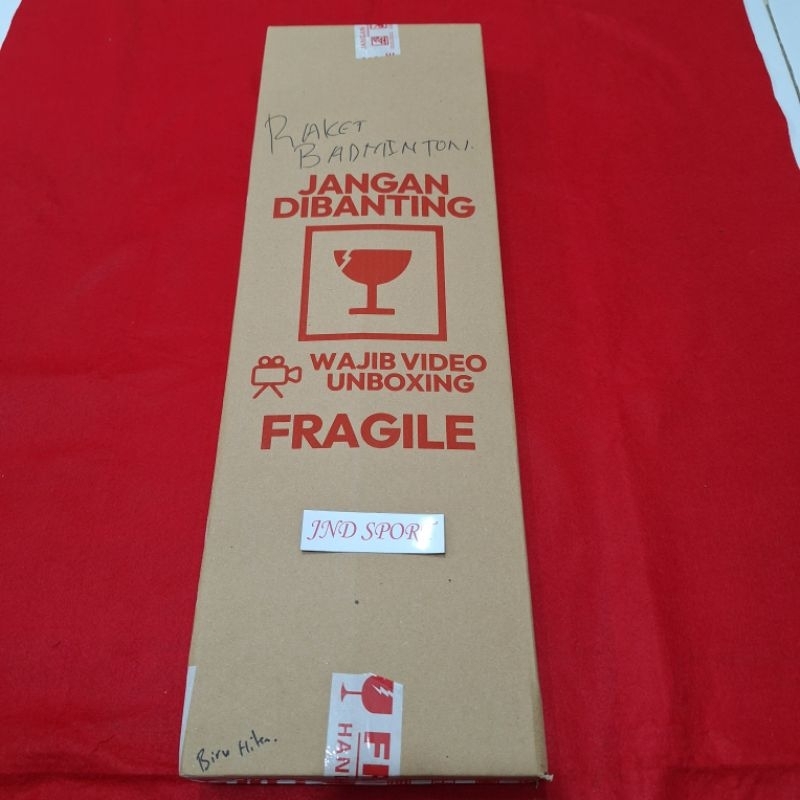 

KOTAK PACKING RAKET BADMINTON AMAN / DUS RAKET BULU TANGKIS SUDAH SABLON FRAGILE