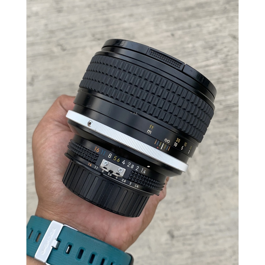 Nikon Ai 85mm f1.4 Manual