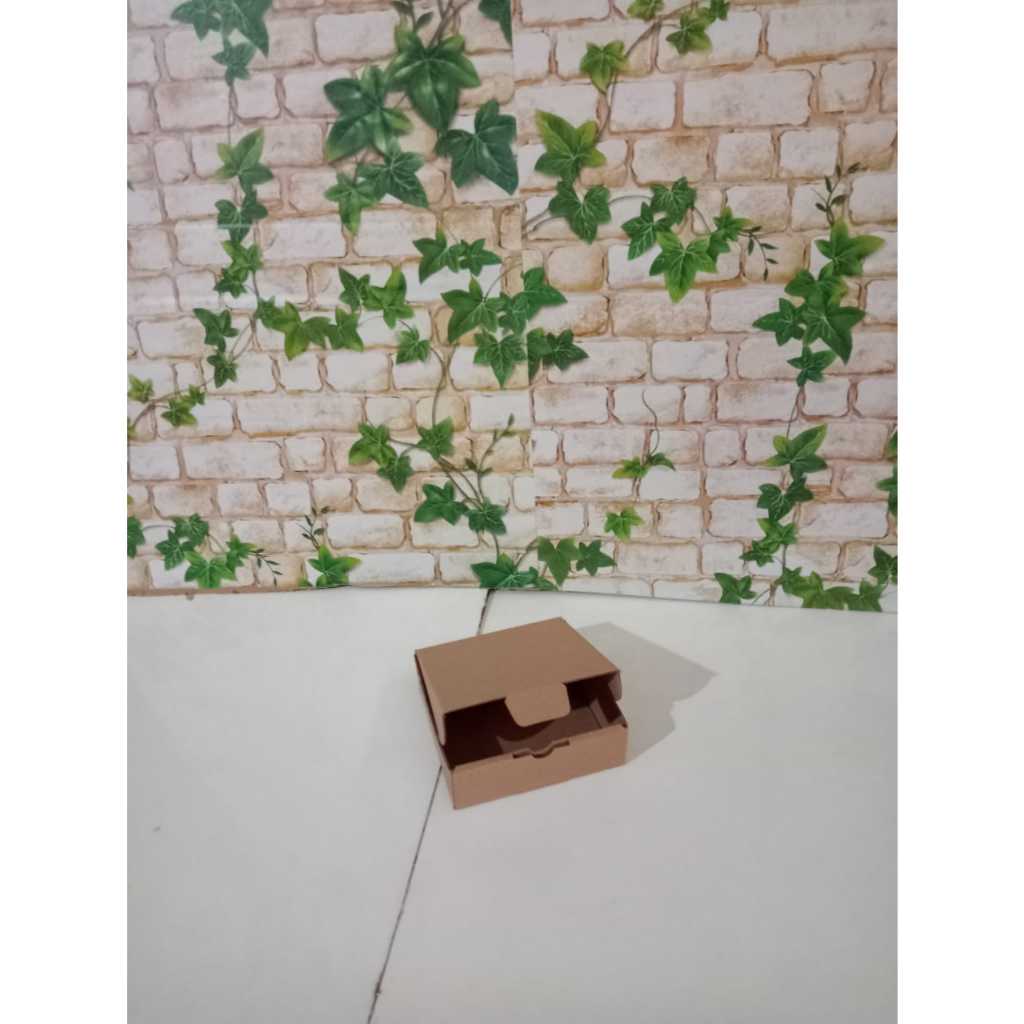 

kardus Uk. 8,5x8,5x4 cm..............Kardus karton box Pizza