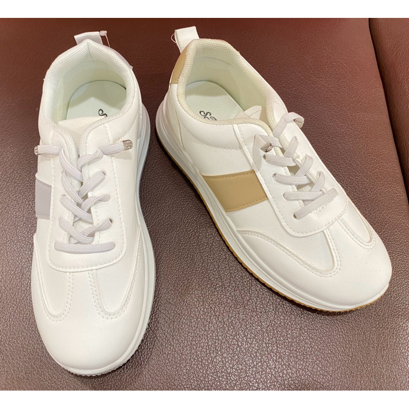 SNEAKERS WANITA ST.MORITZ BY MATAHARI (36-41)