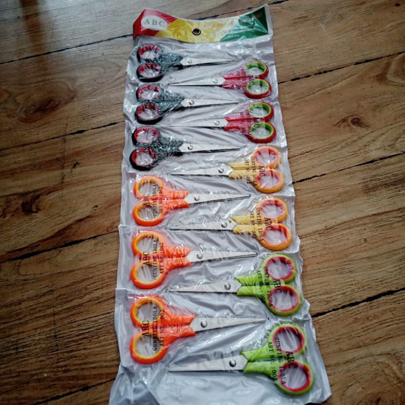 

12 Pcs Gunting lecil ABC