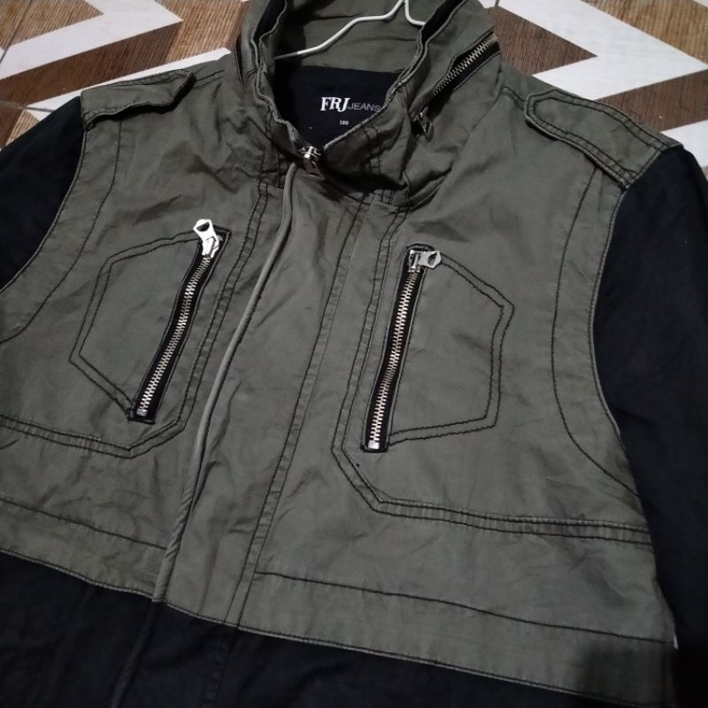 Jaket model parka dr FRJ jeans size M fit L bahan kanvas tebal bgt