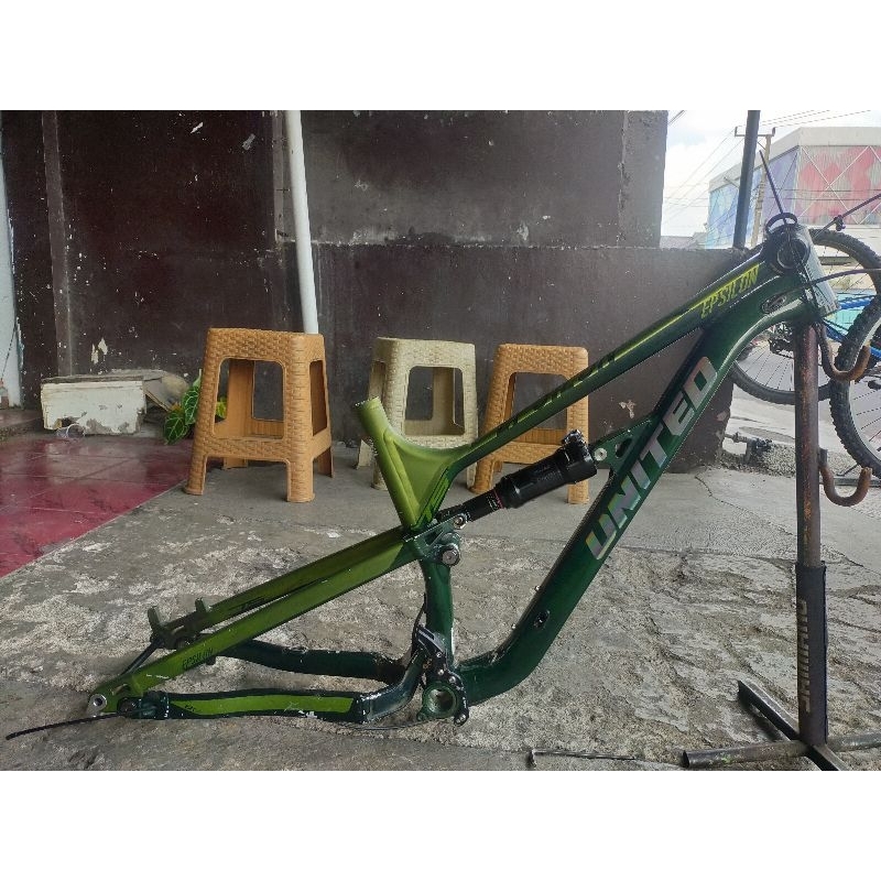 Frame United Epsilon T5 27.5 size M