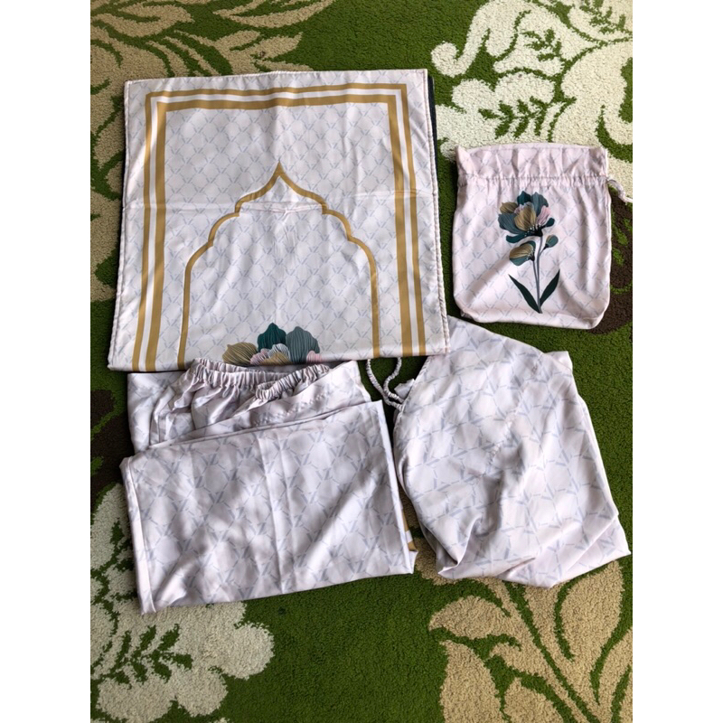 vz Reverie prayer mukena set Vivi zubedi